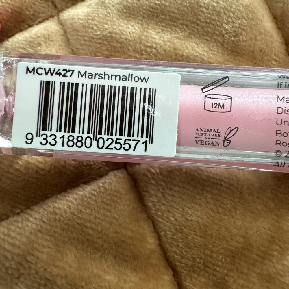 MCoBeauty lip gloss in “marshmallow.” Pretty pink shade with mirror on side 🩷
